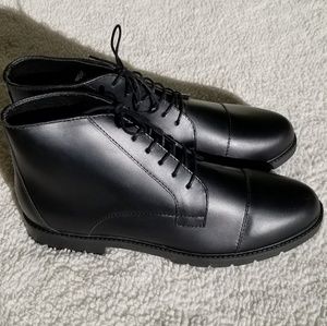 ROCKPORT NWOT Classic Leather Lace~Up Boots